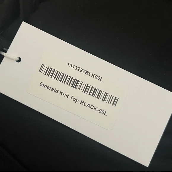 Reformation Black Emerald Knit Top with Floral Applique NWT Large - Picture 11 of 11